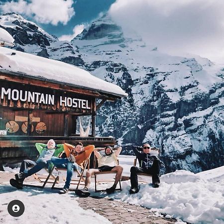 Mountain Hostel Gimmelwald Венген Екстериор снимка